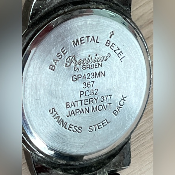 Precision by Gruen Men’s Watch Black Dial Two Tone Stainless Bracelet Date Wndw - Picture 8 of 12